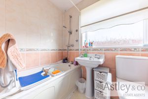 bathroom- click for photo gallery